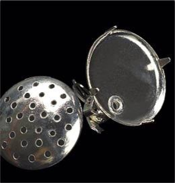 ear clip with sieve